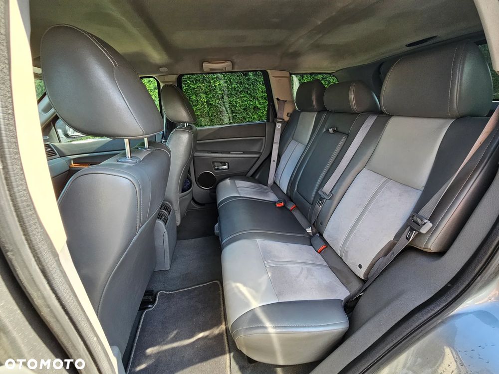 Jeep Grand Cherokee - 15