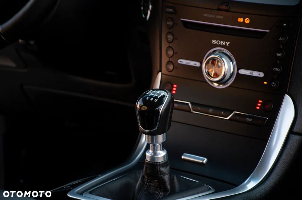 Ford Edge 2.0 TDCi 4x4 Titanium - 12