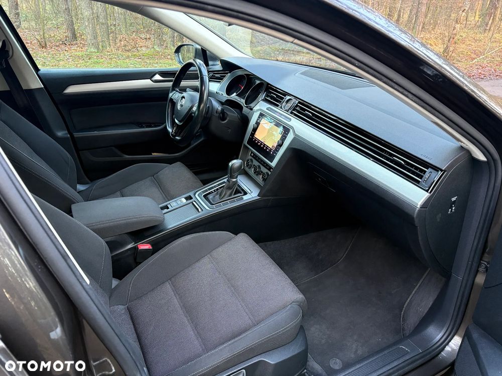 Volkswagen Passat 2.0 TDI BMT Trendline DSG7 - 10
