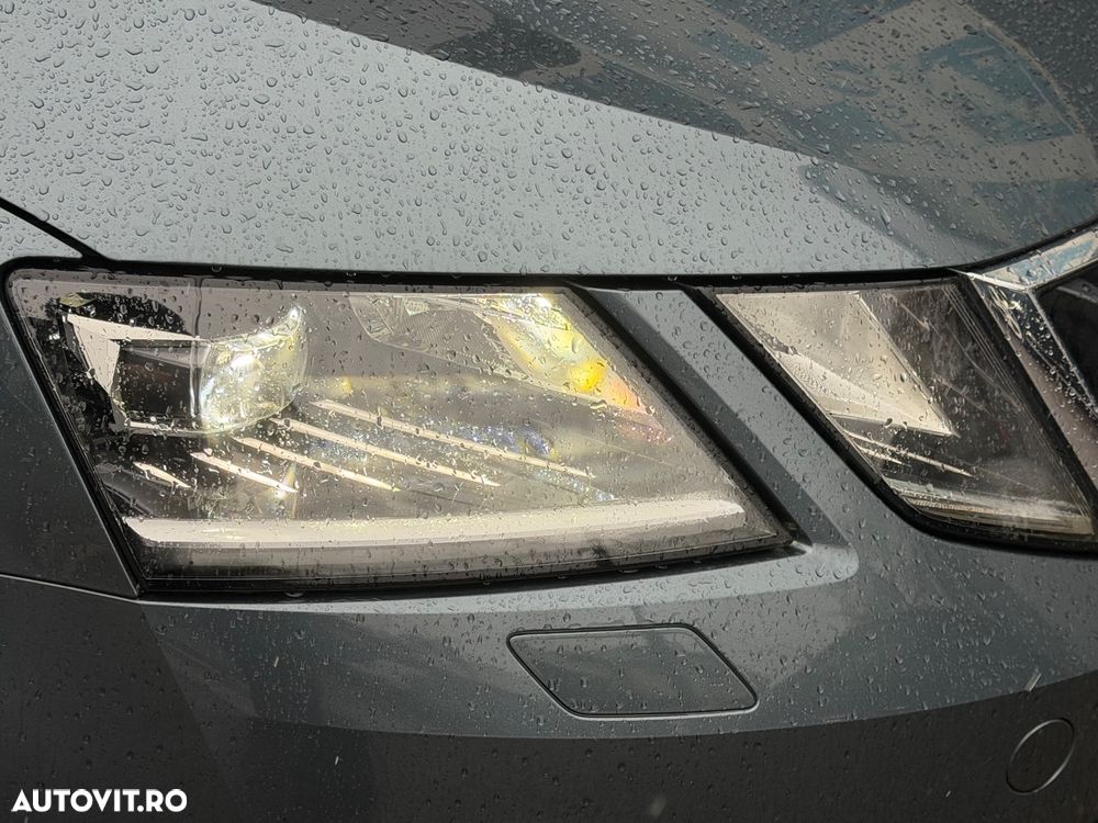 Skoda Octavia Combi Diesel 1.6 TDI Style - 11