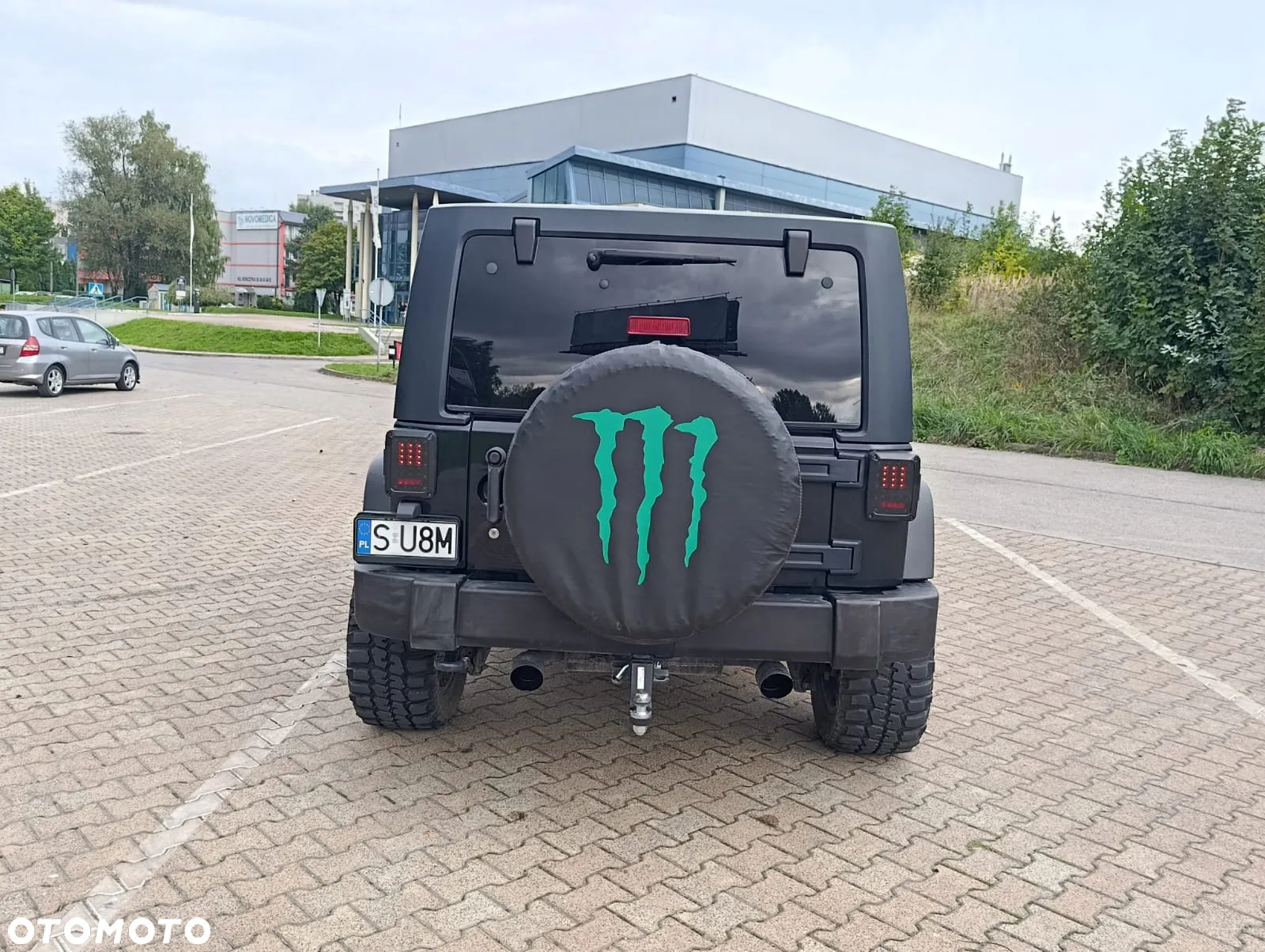Jeep Wrangler - 11