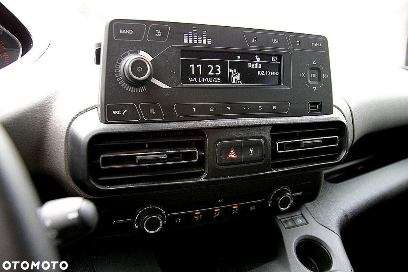 Peugeot Rifter - 18