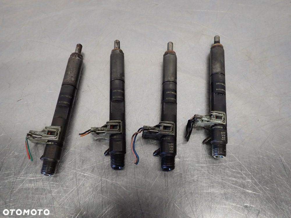 WTRYSK NISSAN NV200  28232251  H8200421897 - 2