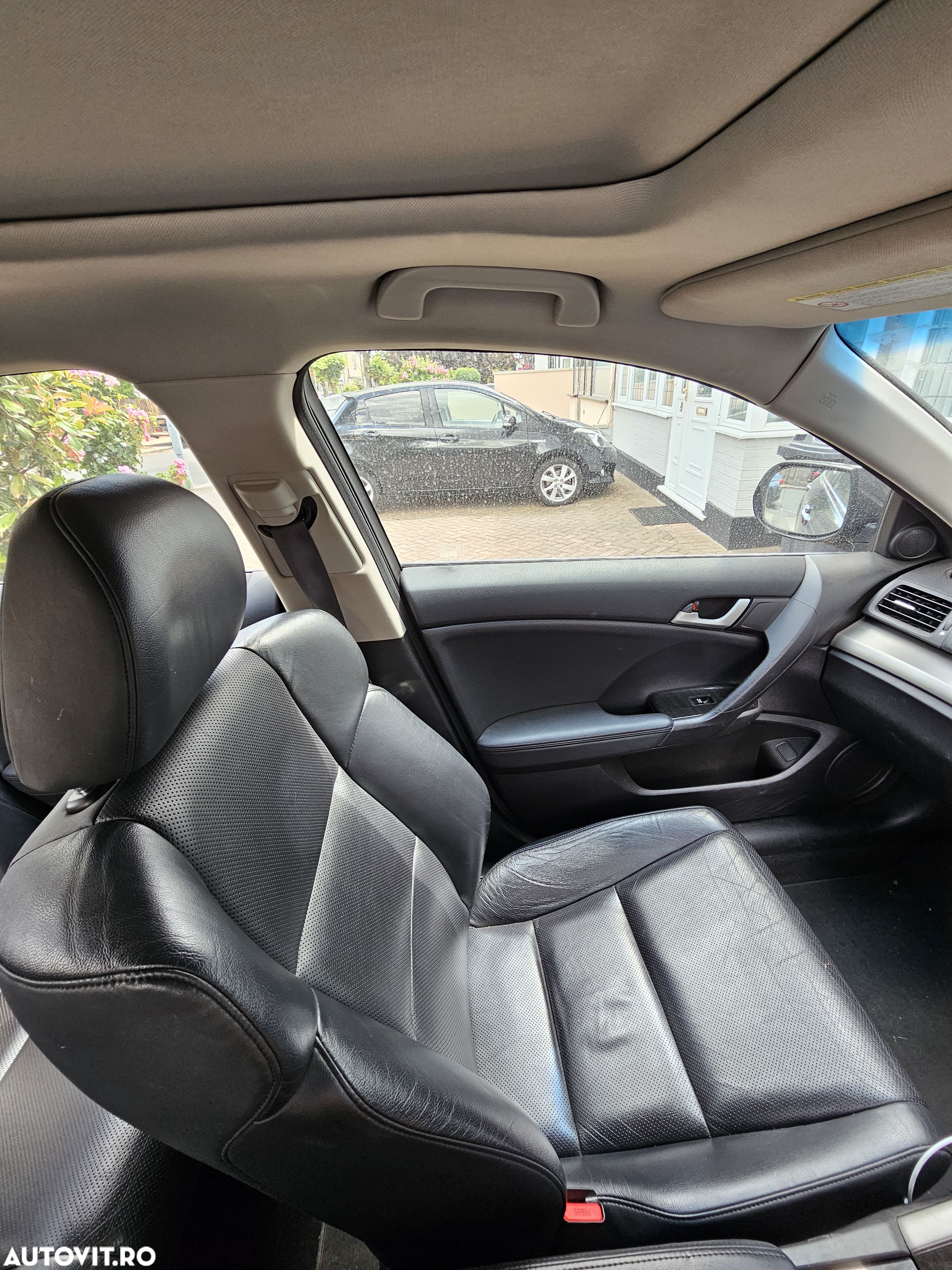 Honda Accord 2.0i Executive - 1