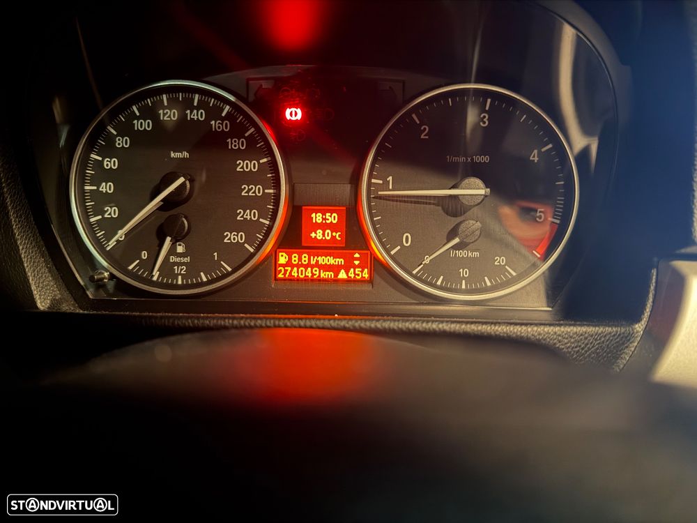 BMW 318 d DPF Touring Edition Exclusive - 4