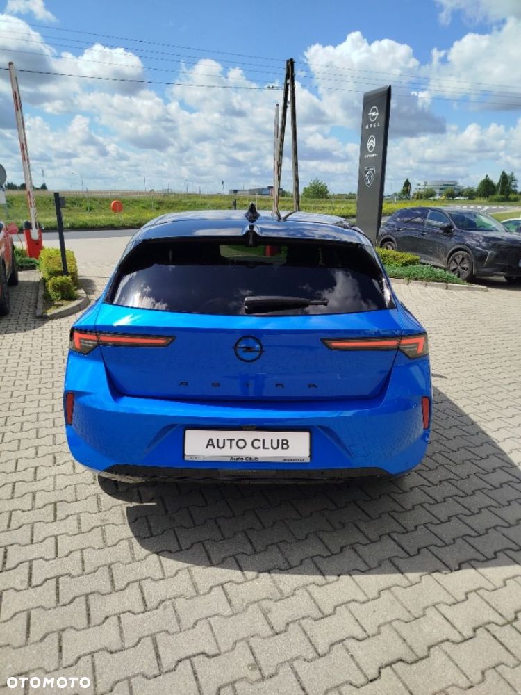 Opel Astra - 11