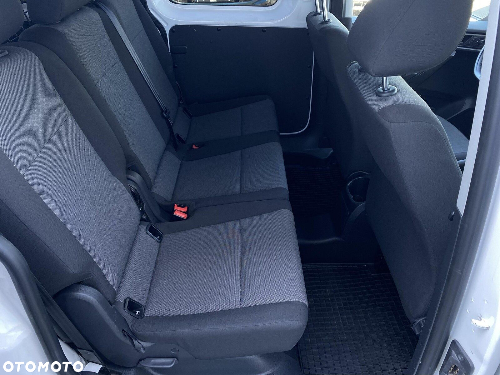 Volkswagen Caddy - 22