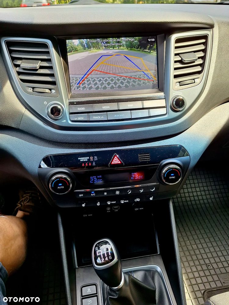 Hyundai Tucson 1.6 GDI BlueDrive GO 2WD - 9