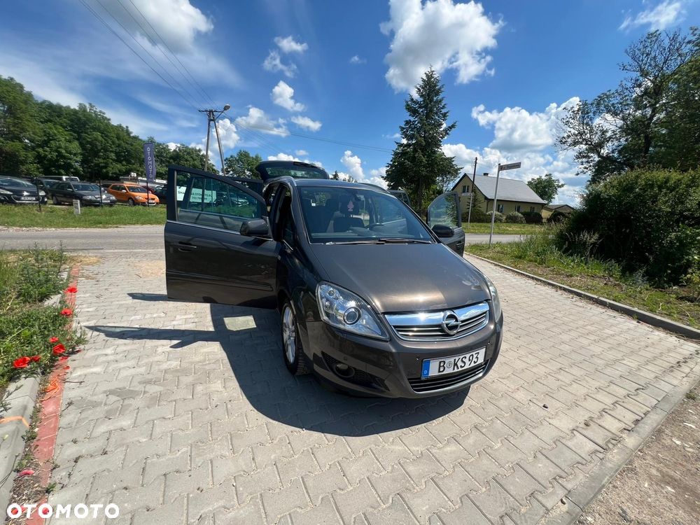 Opel Zafira - 23