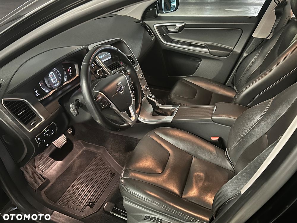 Volvo XC 60 D3 Drive-E Summum - 16