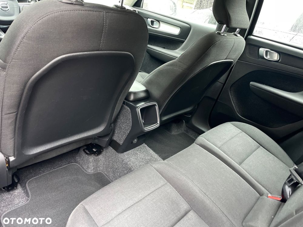 Volvo XC 40 D3 Momentum - 11