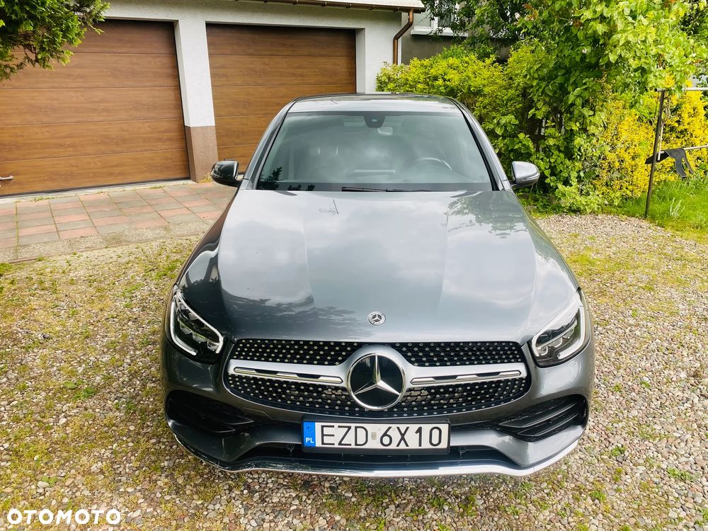 Mercedes-Benz GLC 300 e 4-Matic - 4