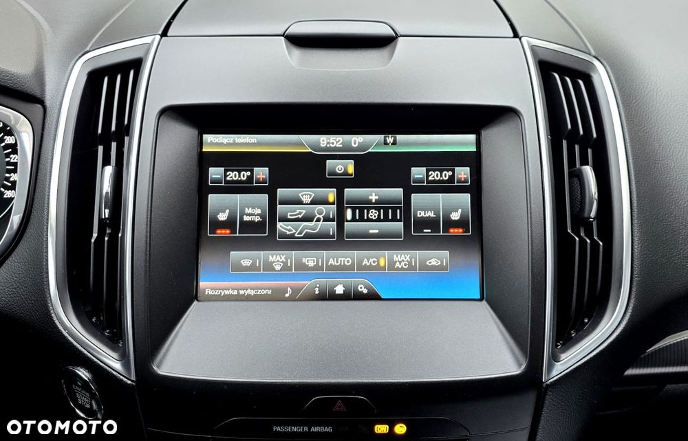 Ford S-Max - 12
