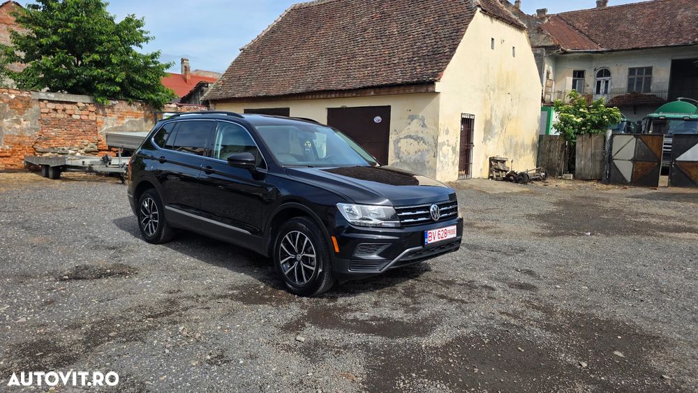 Volkswagen Tiguan - 2