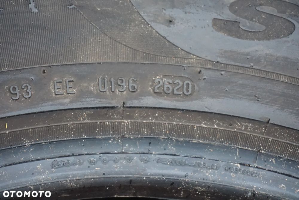 215 65 17 Pirelli Scorpion Winter - 8