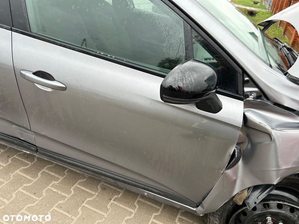 Renault Clio - 24