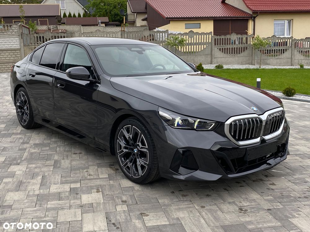 BMW Seria 5 520d xDrive - 1