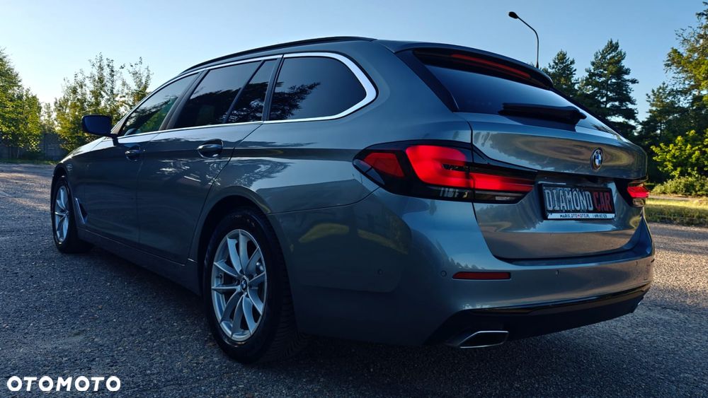 BMW Seria 5 520i Luxury Line - 15