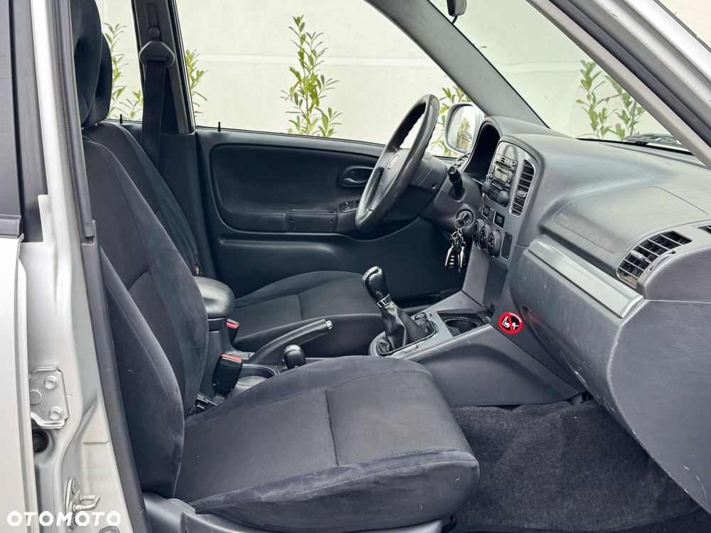 Suzuki Vitara 2.0 16V JLXS - 28