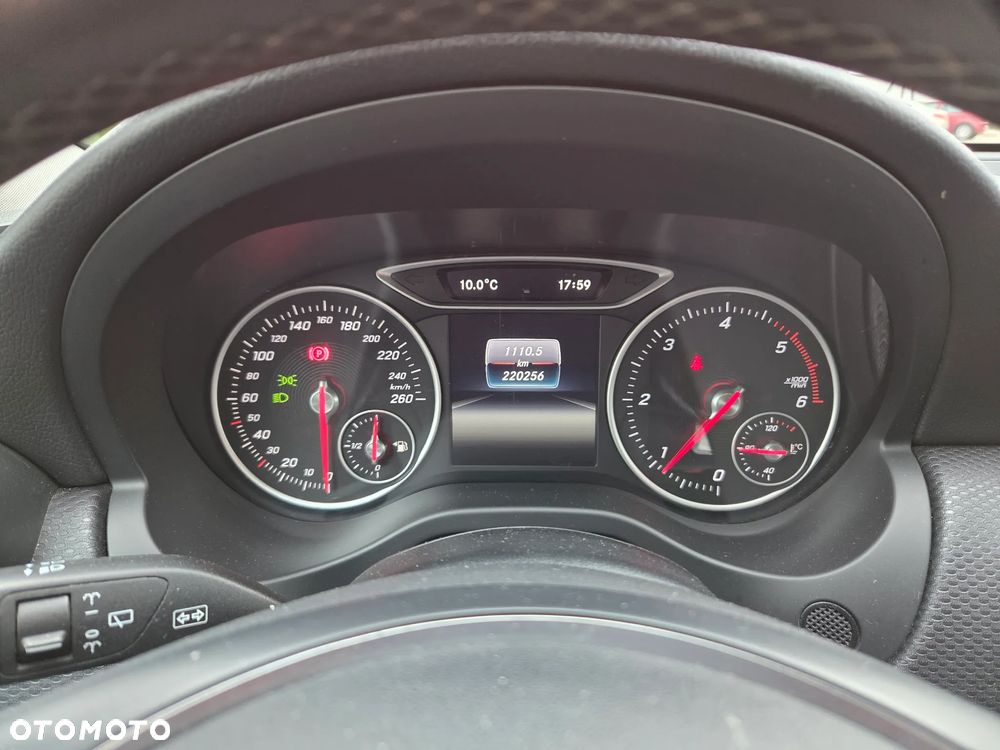 Mercedes-Benz Klasa A 180 d Style - 18