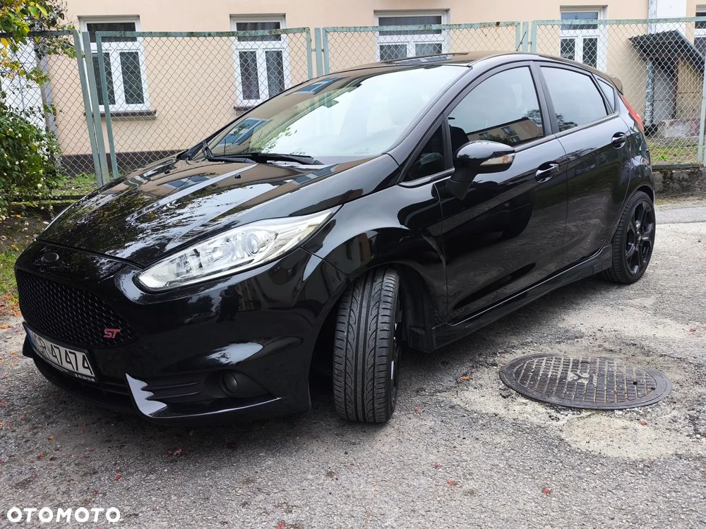 Ford Fiesta - 2