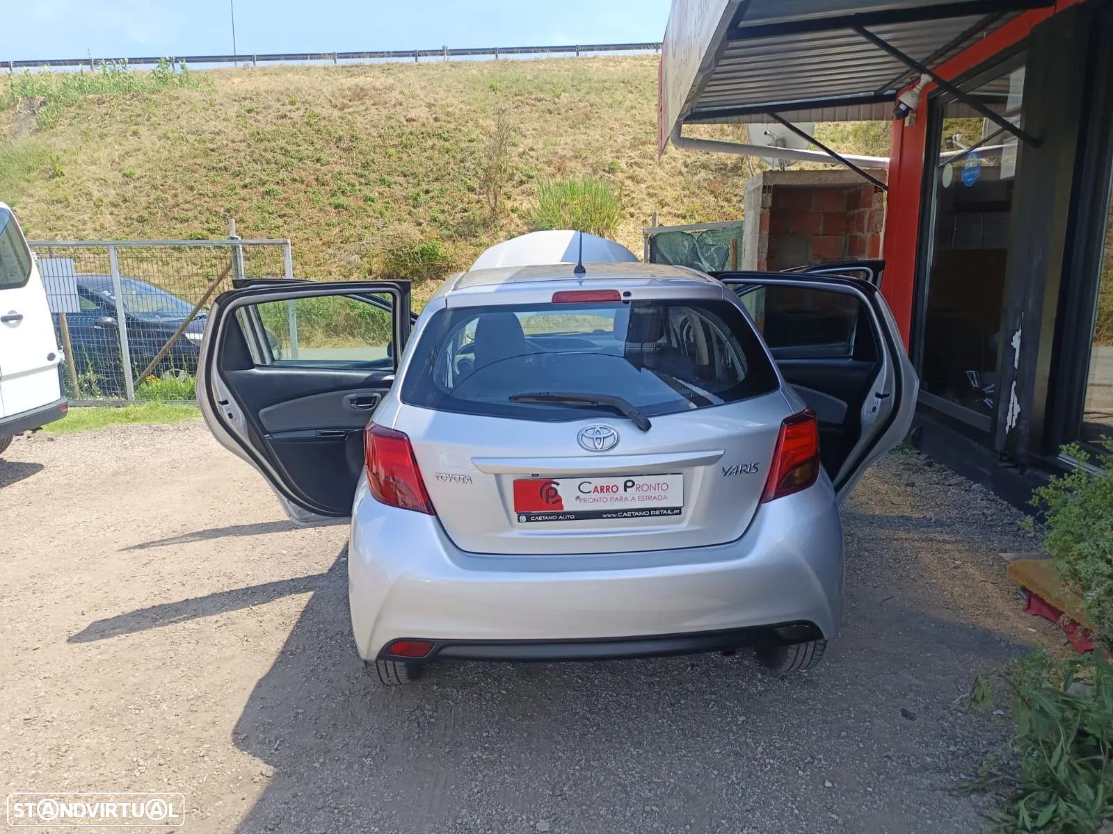 Toyota Yaris 1.4 D-4D S+PT+TP+PL+Navi - 9