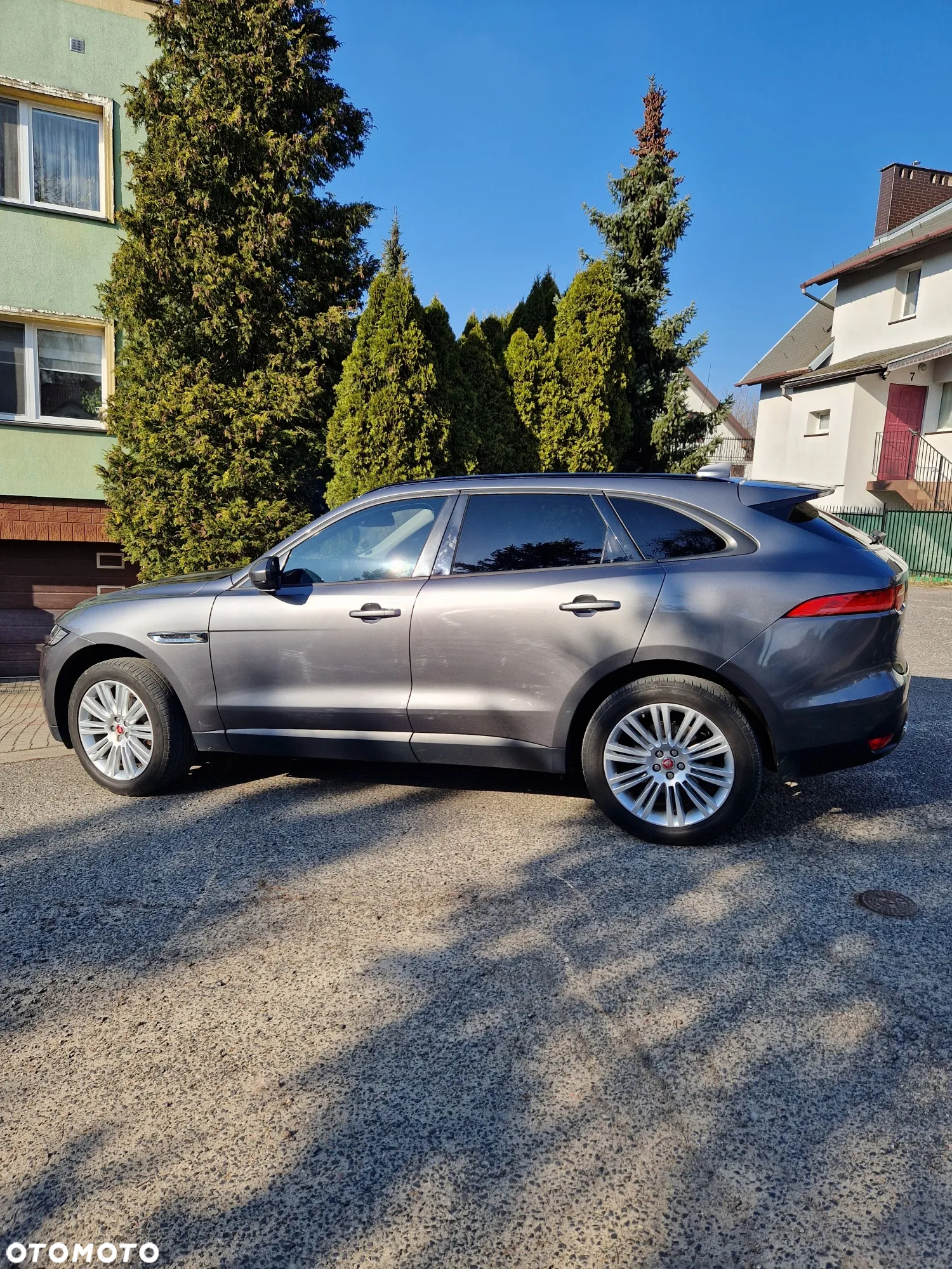 Jaguar F-Pace - 10