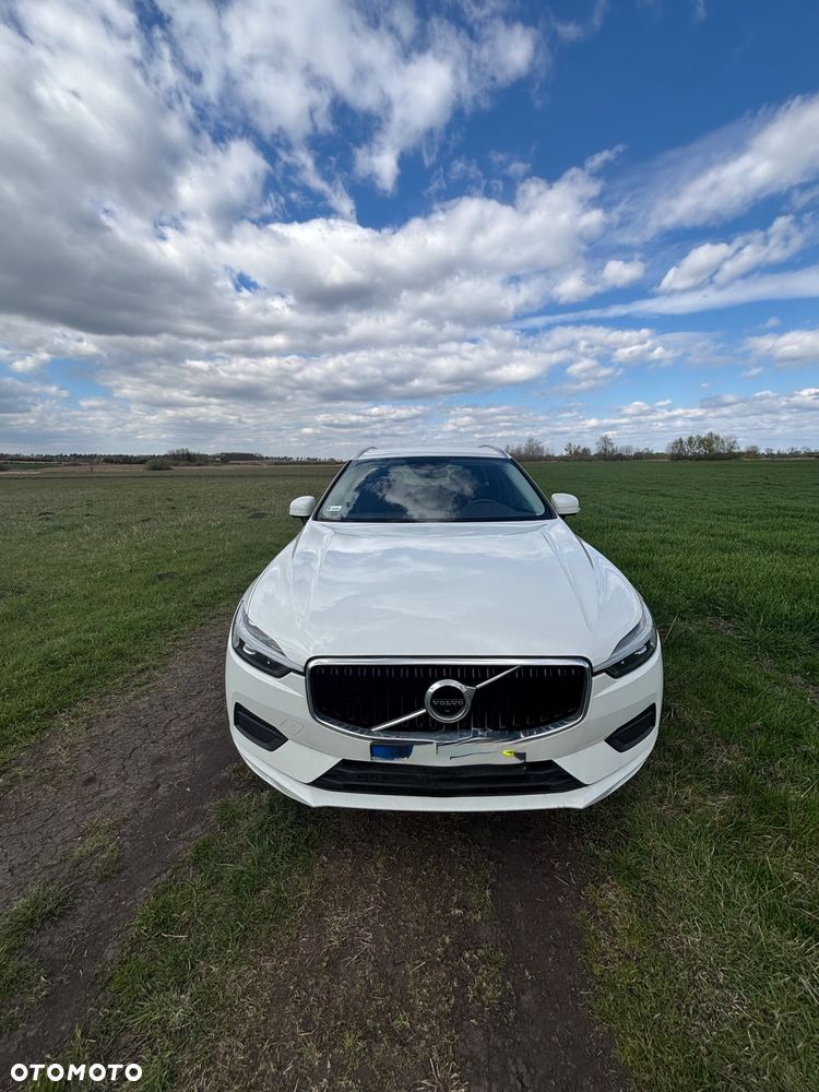 Volvo XC 60 B4 B Momentum - 1
