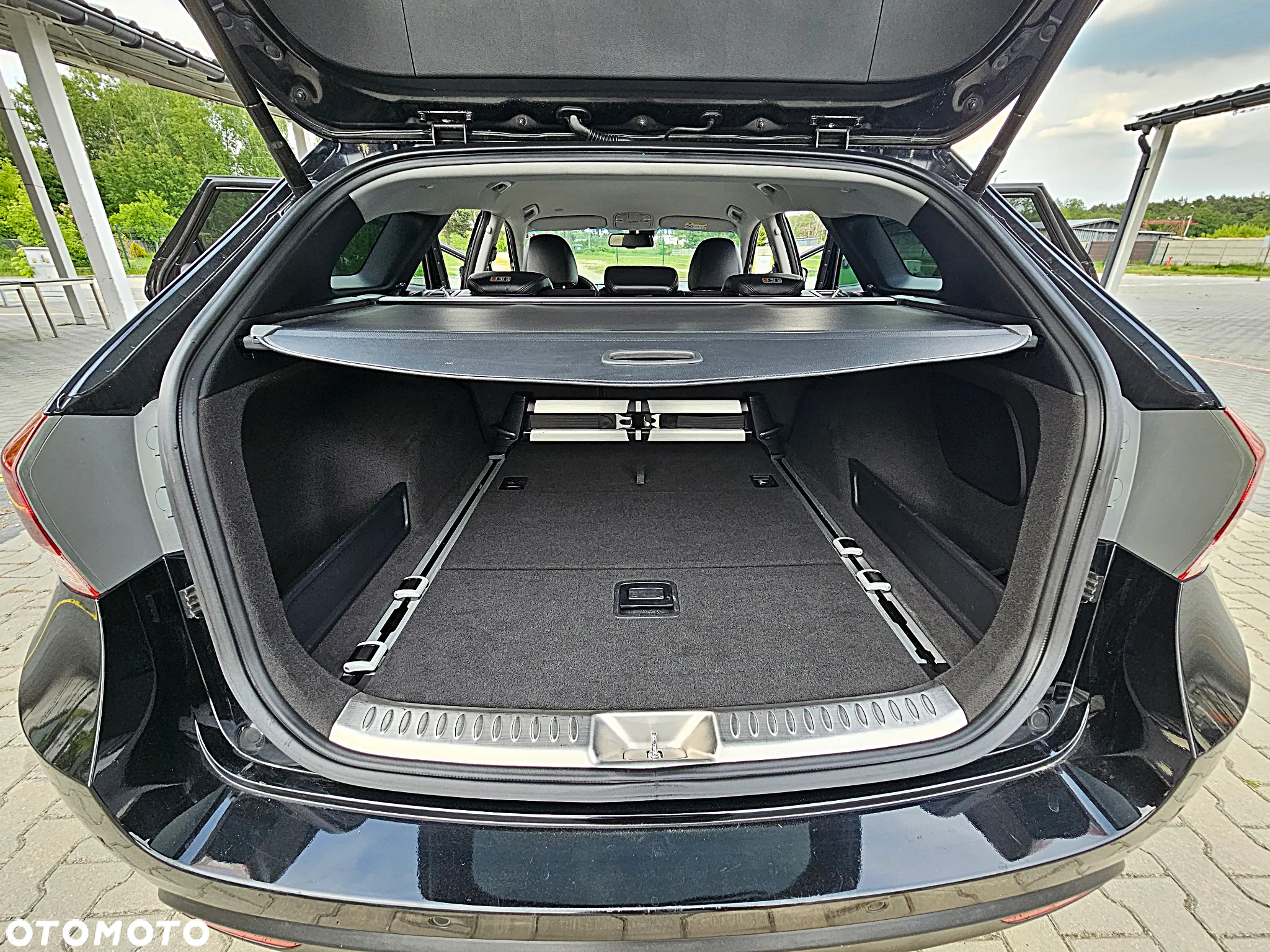 Hyundai i40 Kombi 1.7 CRDi Premium - 36