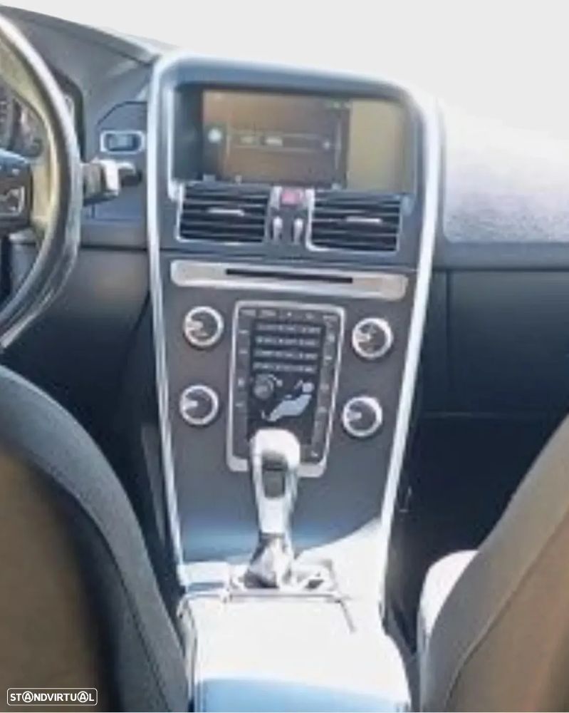 Volvo XC 60 2.0 D4 R-Design Momentum - 8