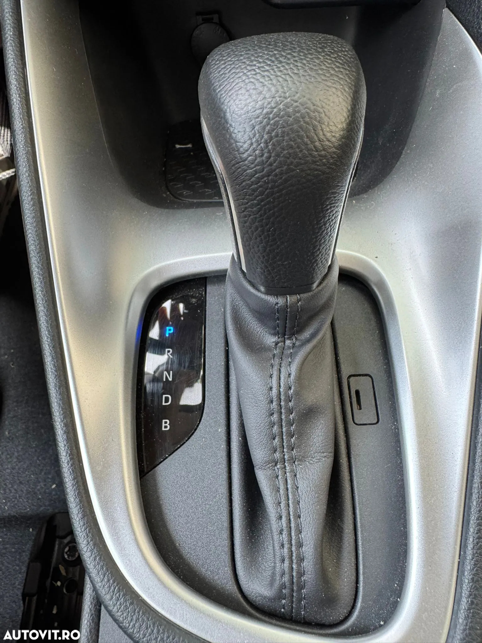 Toyota Yaris 1.5 116 CP HEV Dynamic - 13