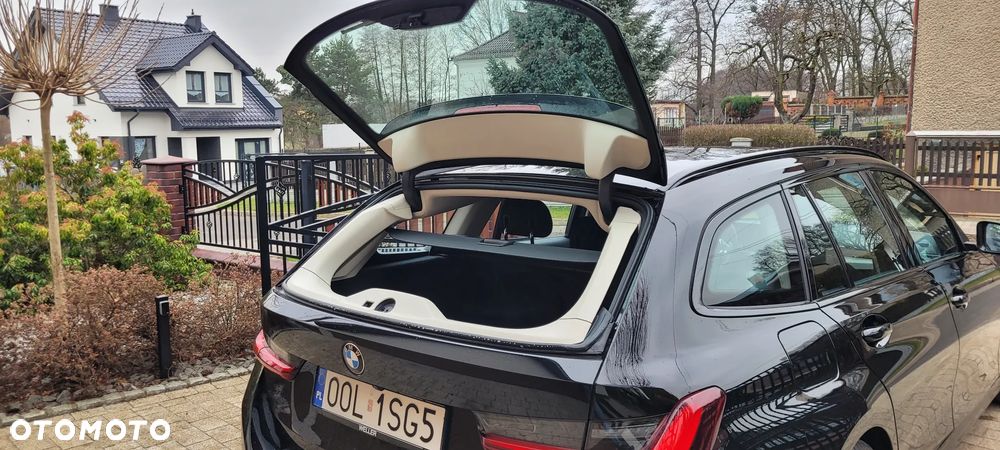 BMW Seria 3 320i Sport Line Shadow - 30