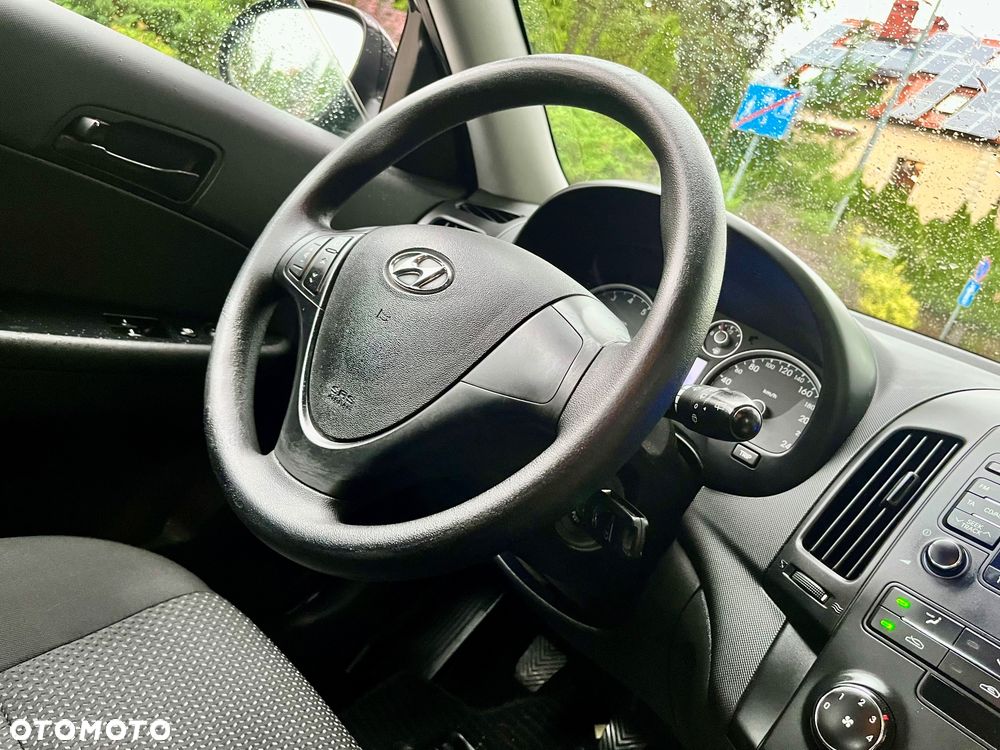 Hyundai i30 1.4 Blue Comfort - 13