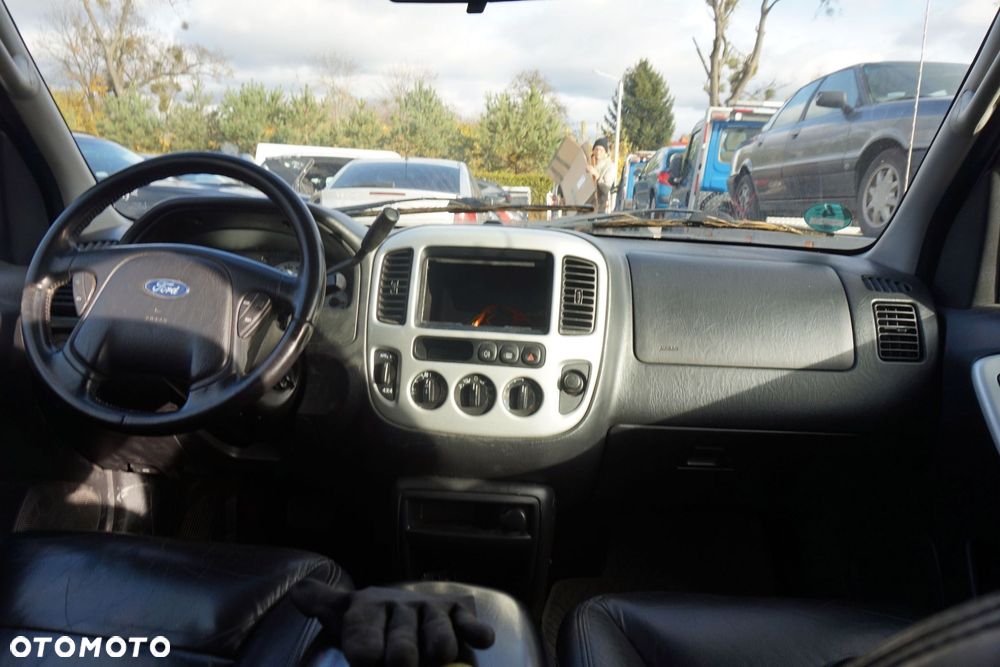 PANEL ŚRODKOWY RAMKA RADIA ESCAPE I MAVERICK II  5L84-7804302-RA3JA6 FORD 2001-2007 - 1