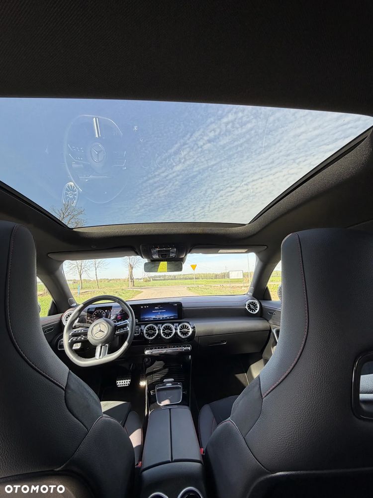 Mercedes-Benz CLA 250 4-Matic AMG Line 7G-DCT - 9