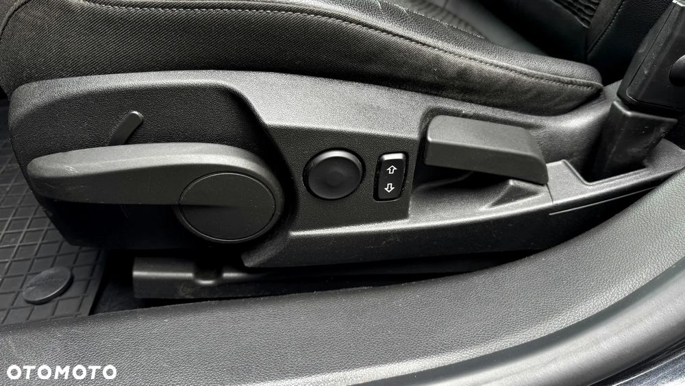 Opel Insignia 2.0 CDTI Automatik - 26