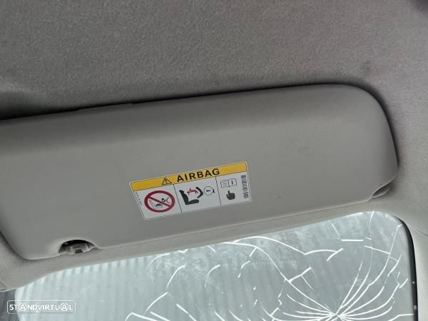 Pala Sol Direita Mercedes-Benz Vito Caixa (W447) - 2