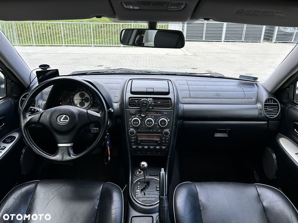 Lexus IS 200 Classic - 10