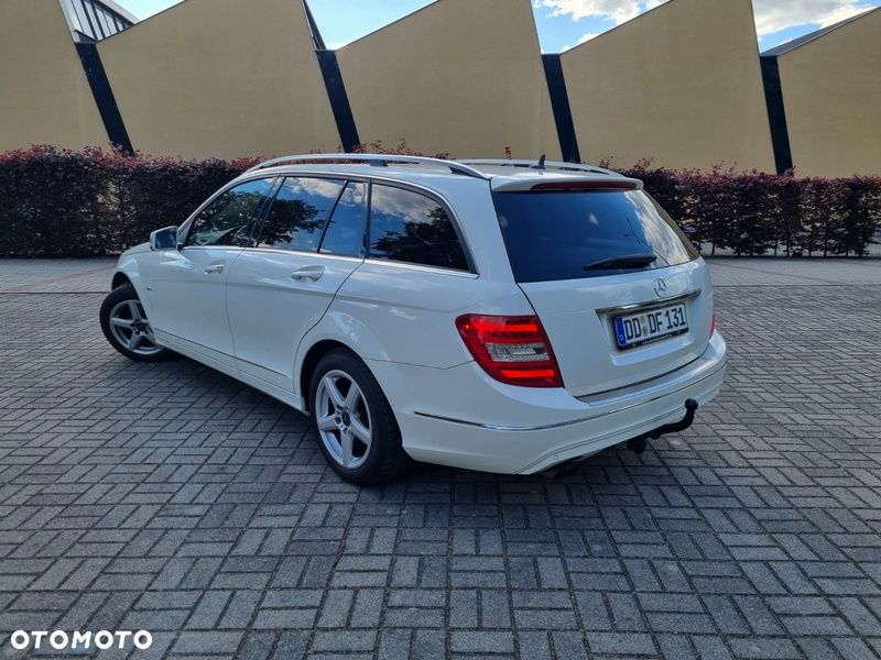 Mercedes-Benz Klasa C 180 CGI BlueEff Avantgarde - 7