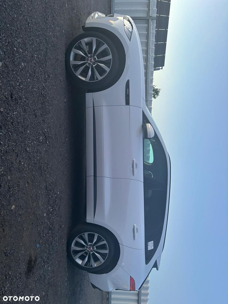 Jaguar F-Pace 20d R-Sport - 5