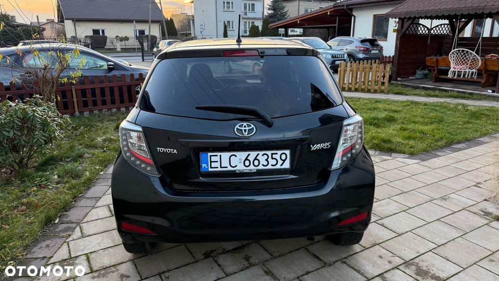 Toyota Yaris 1.33 VVT-i Comfort - 11