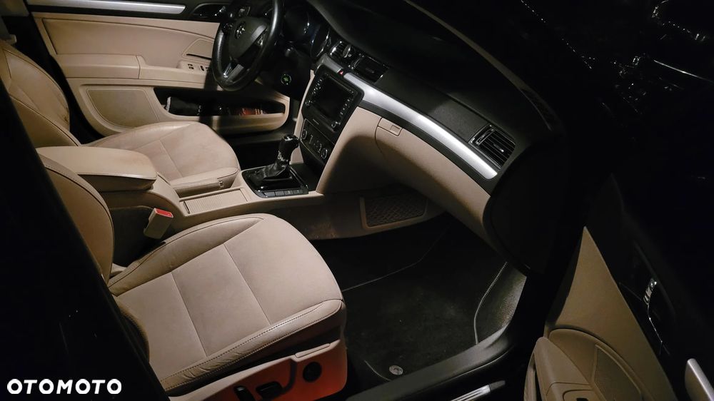 Skoda Superb 3.6 FSI 4x4 Elegance DSG - 33