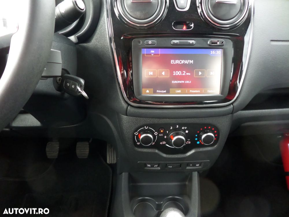 Dacia Dokker dCi 90 Stepway Celebration - 33