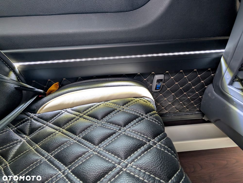 Mercedes-Benz Sprinter 519 - 29