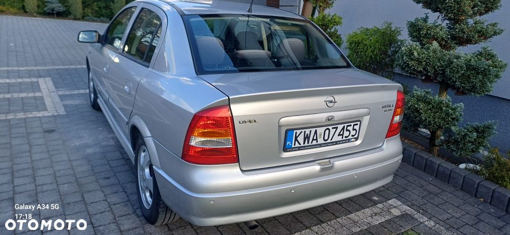 Opel Astra 1.6 16v 100 - 4