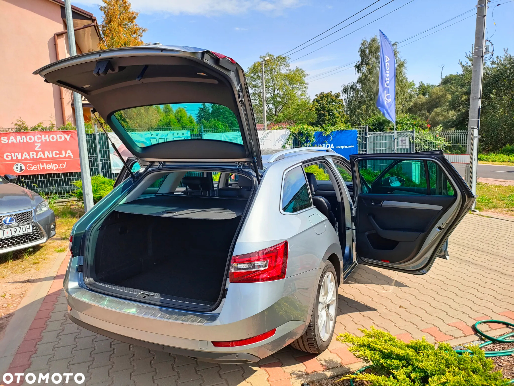 Skoda Superb 2.0 TDI DSG Premium Edition - 28