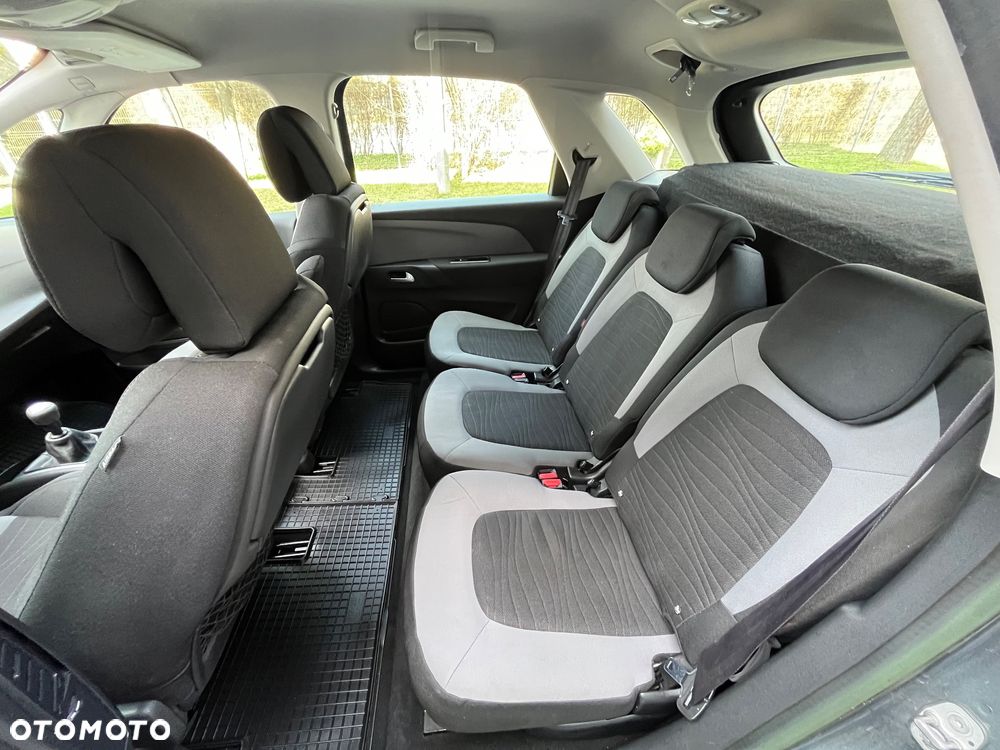Citroën C4 Picasso 1.6 e-HDi Intensive - 22