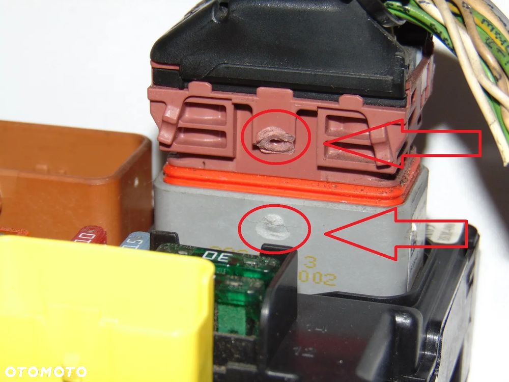 Moduł sterownik BSM skrzynka puszka bezpieczników 9664997880 Citroen C2 C3 FL lift Peugeot 1007 207 05-12r - 11