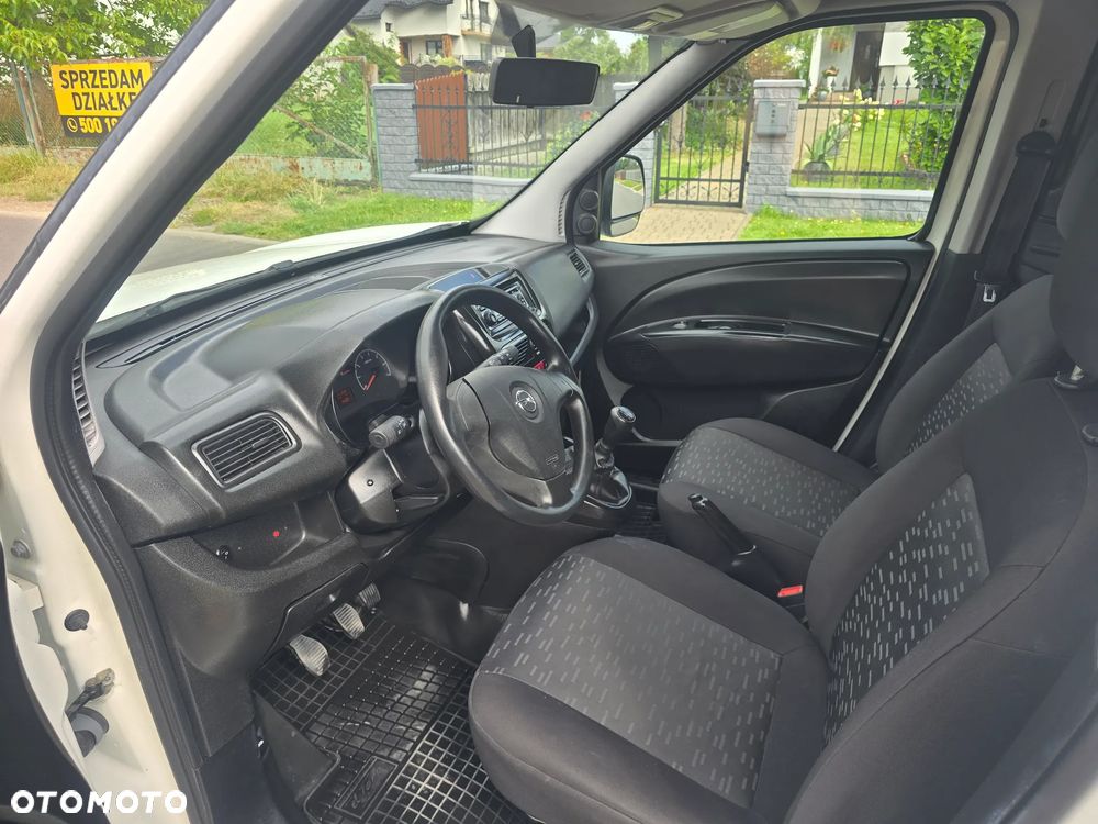 Opel Combo - 9
