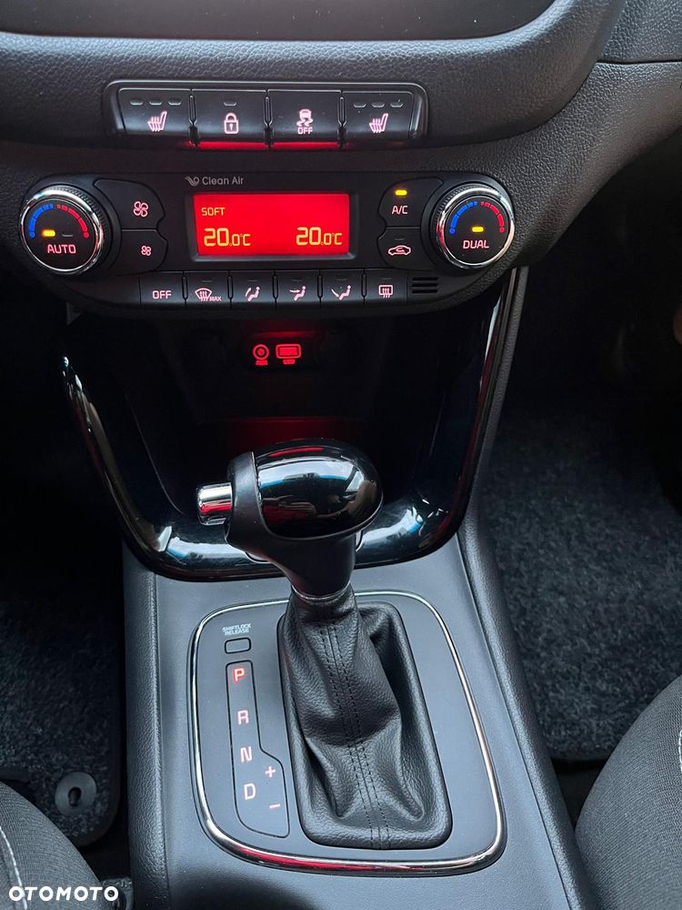 Kia Ceed 1.6 CRDi GT Line DCT - 13